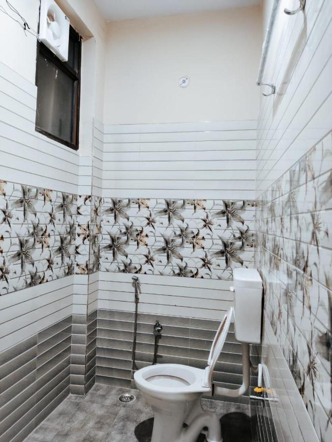 Priyaparadiseinn Varanasi Exterior photo